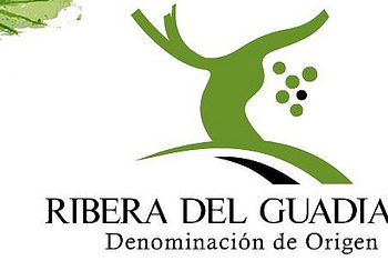 La Denominación de Origen Ribera del Guadiana presenta sus vinos en Sevilla